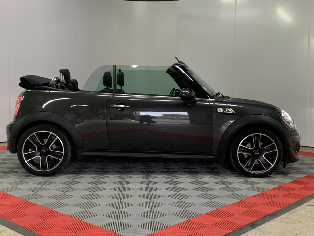 Mini Mini Cabrio (3) Cooper SD 143 ch BVM6