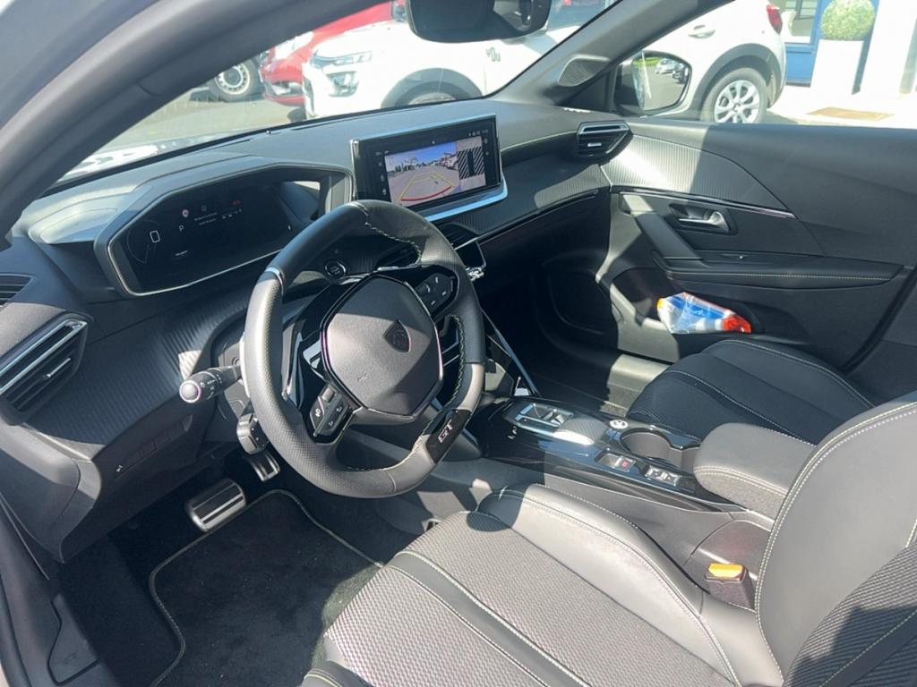 Peugeot 208 (2) Hybrid 136 eDCS6 GT