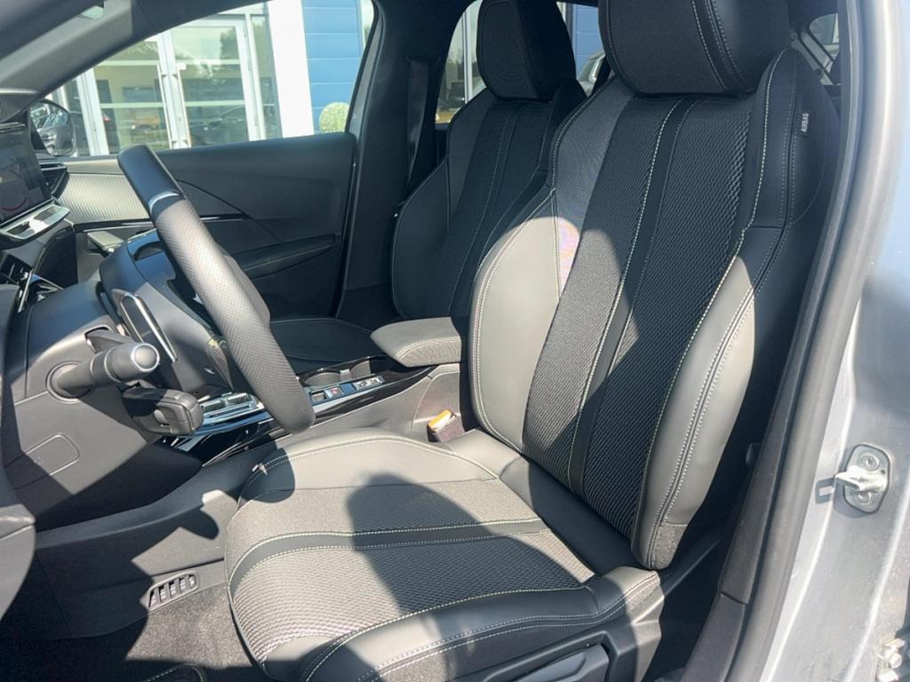 Peugeot 208 (2) Hybrid 136 eDCS6 GT