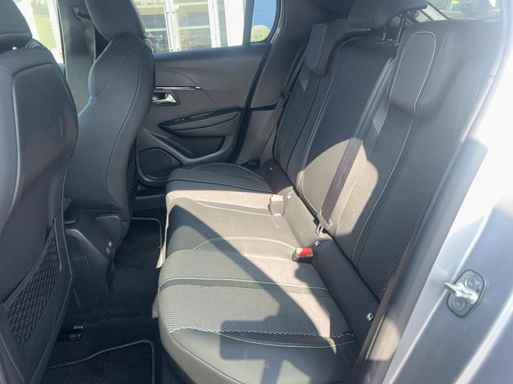 Peugeot 208 (2) Hybrid 136 eDCS6 GT