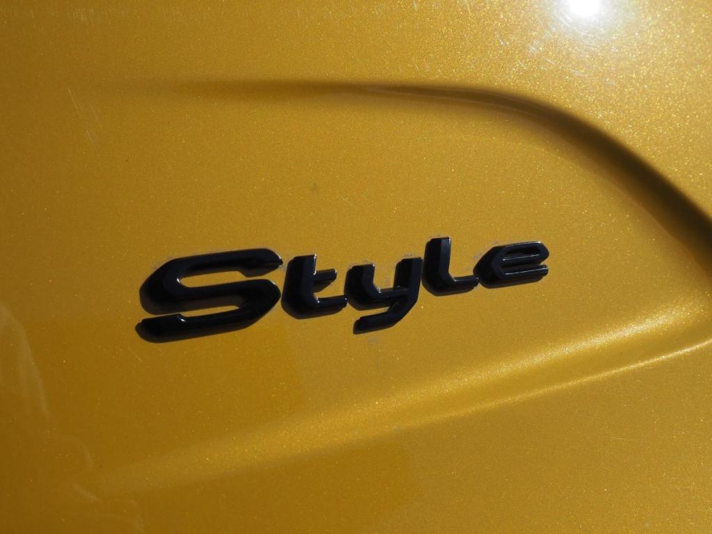 Peugeot 208 PureTech 100 S&S BVM6 Style