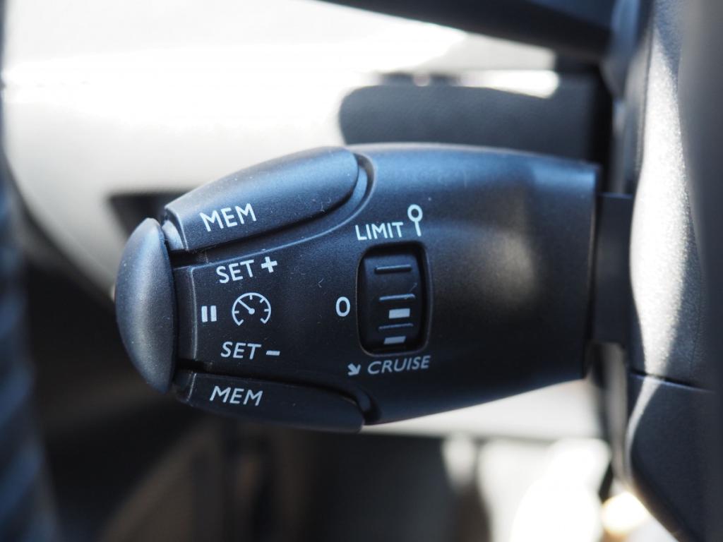 Peugeot 208 PureTech 100 S&S BVM6 Style