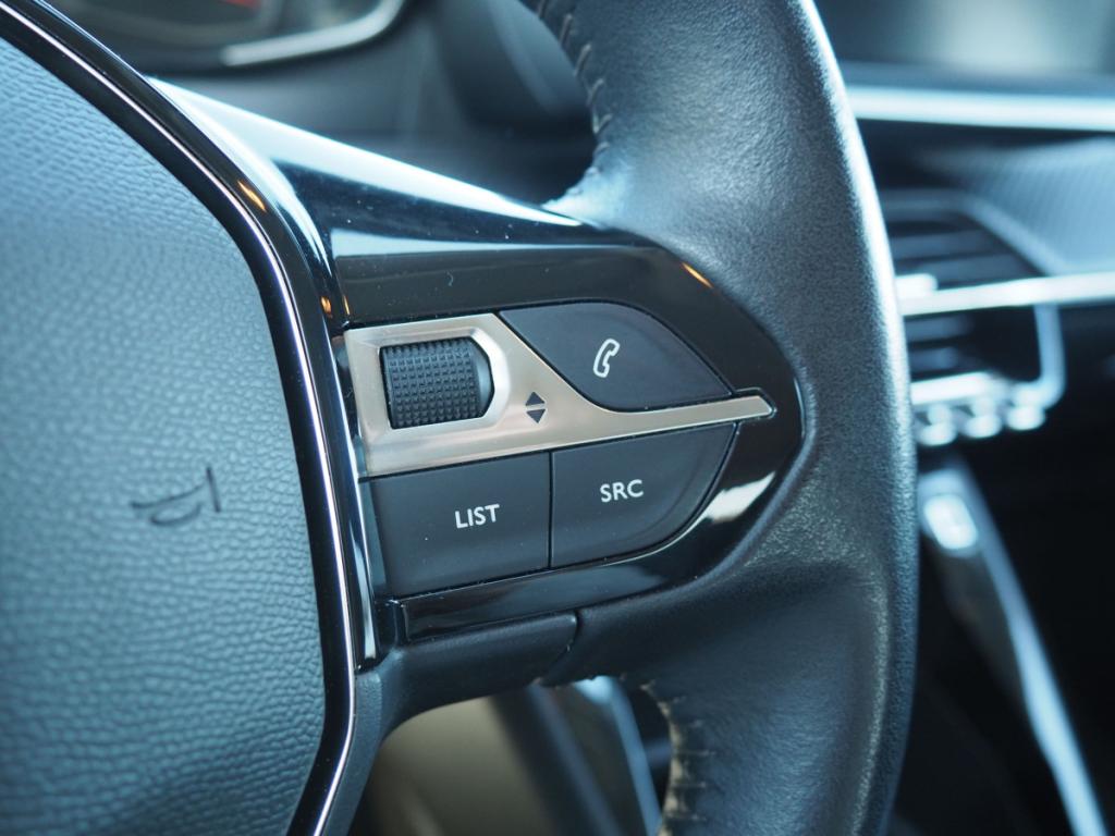 Peugeot 208 PureTech 100 S&S BVM6 Style