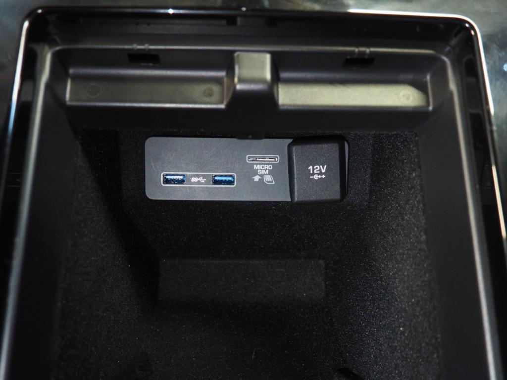 Land Rover Range Rover Evoque (2) D180 BVA 4WD R-Dynamic SE