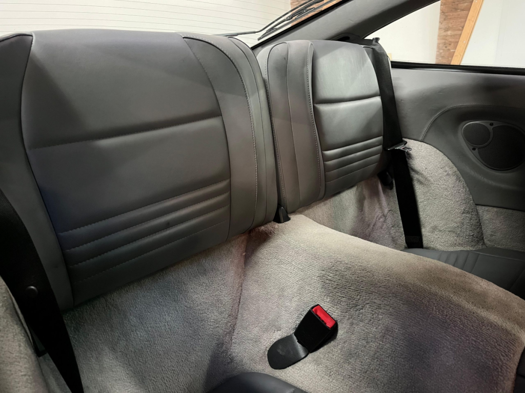 Porsche 911 CARRERA 4 COUPE