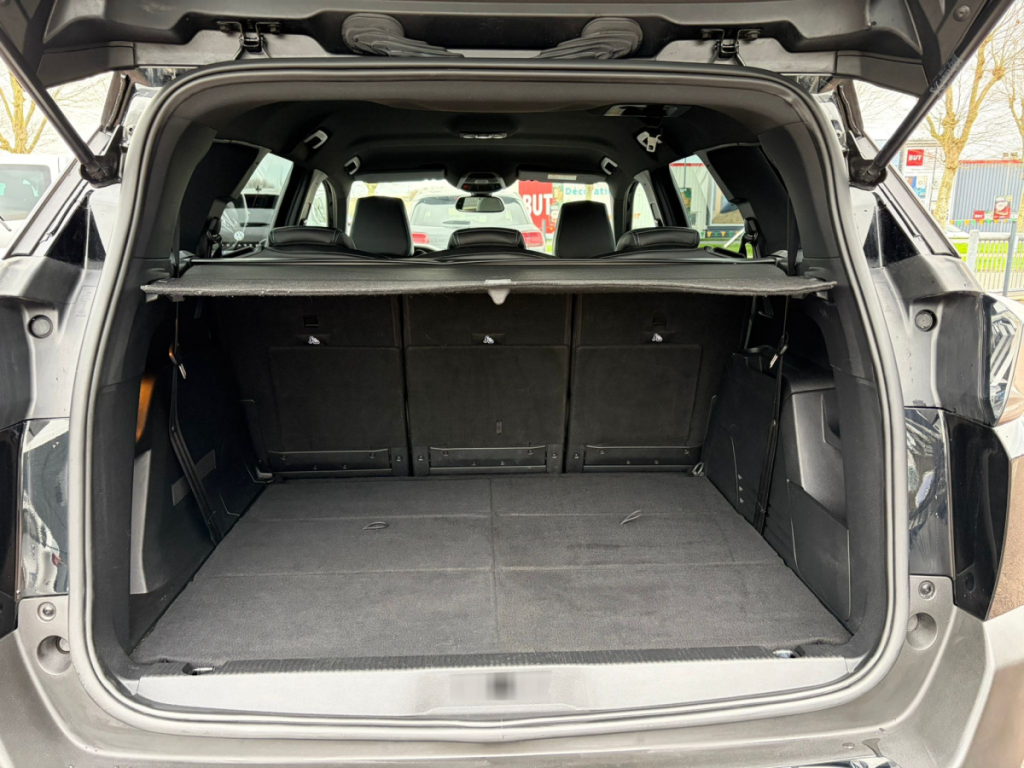 Peugeot 5008 (2) BlueHDi 130 S&S EAT8 Allure Pack