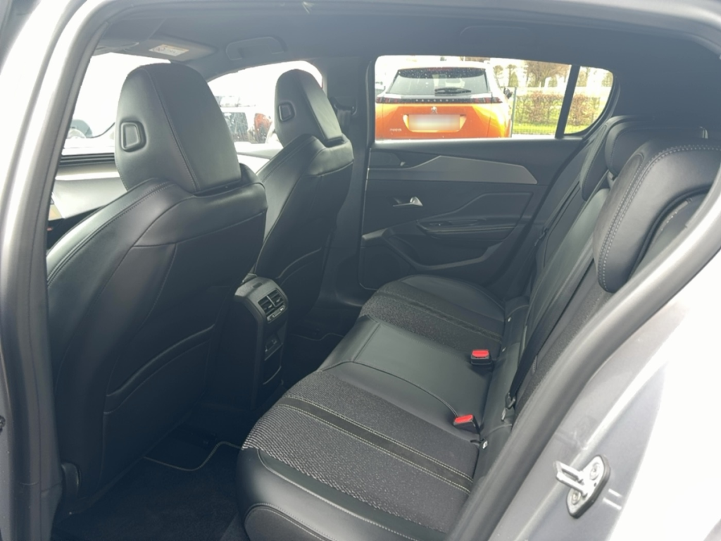 Peugeot 308 (3) 1.5 BLUEHDI 130 AUTO 8 GT