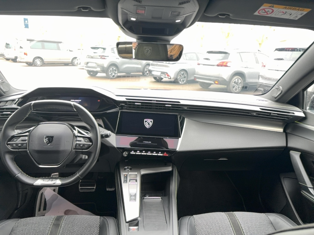 Peugeot 308 (3) 1.5 BLUEHDI 130 AUTO 8 GT