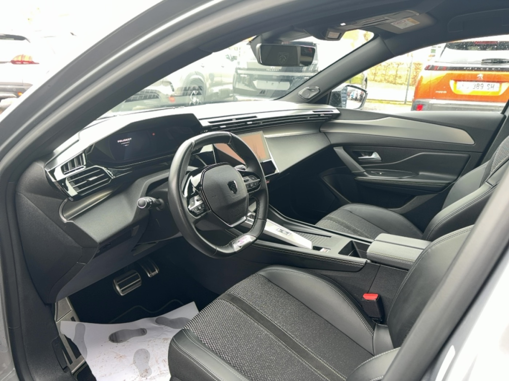 Peugeot 308 (3) 1.5 BLUEHDI 130 AUTO 8 GT