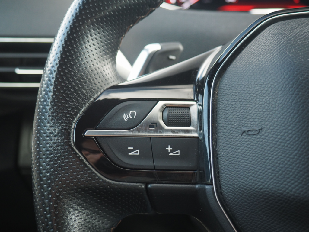 Peugeot 3008 (2) BlueHDi 130 S&S EAT8 GT