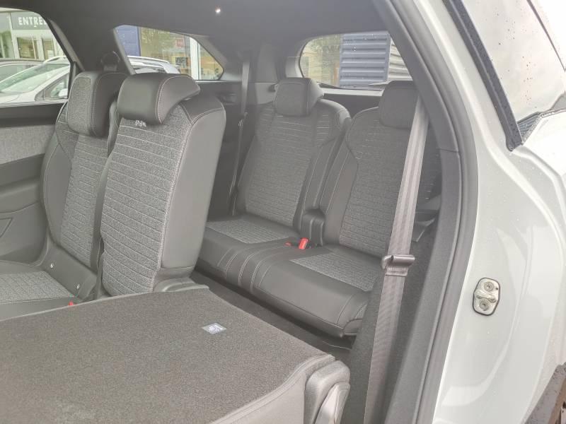 Peugeot 5008 (3) 1.2 HYBRID 136 E-DCS6 ALLURE