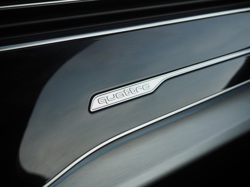 Audi Q7 (2) 60 TFSI e 456ch quattro Tip8 Competition 5 portes  (juin 2020) (co2 74)