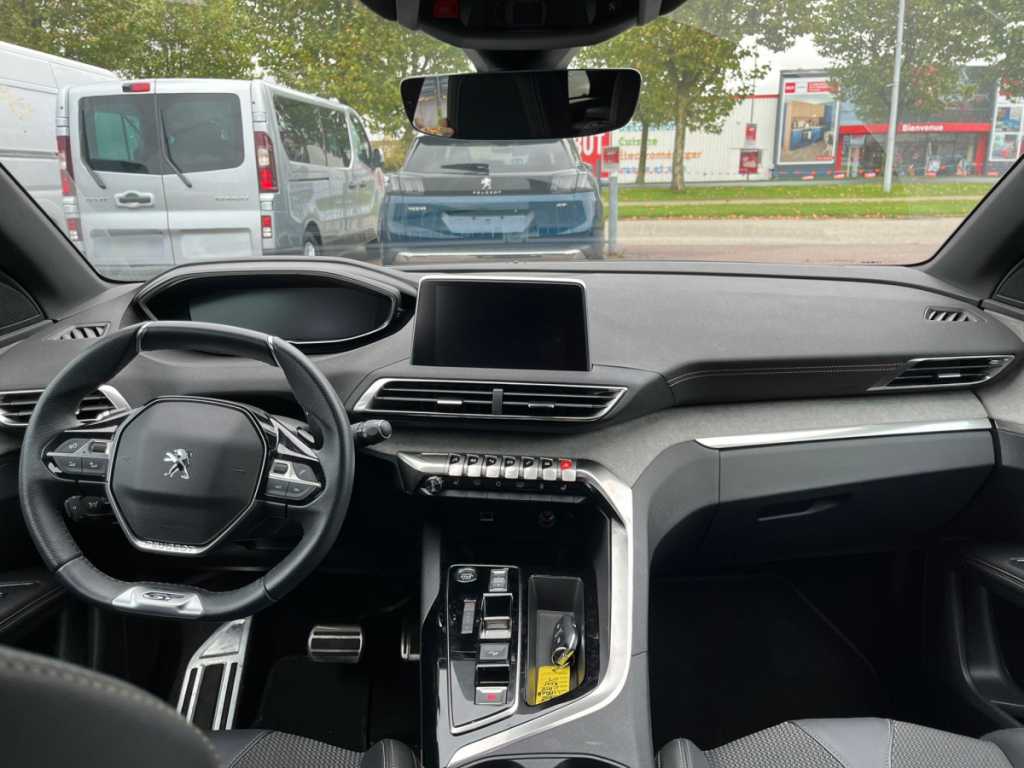 Peugeot 3008 (2) BlueHDi 130 S&S EAT8 GT