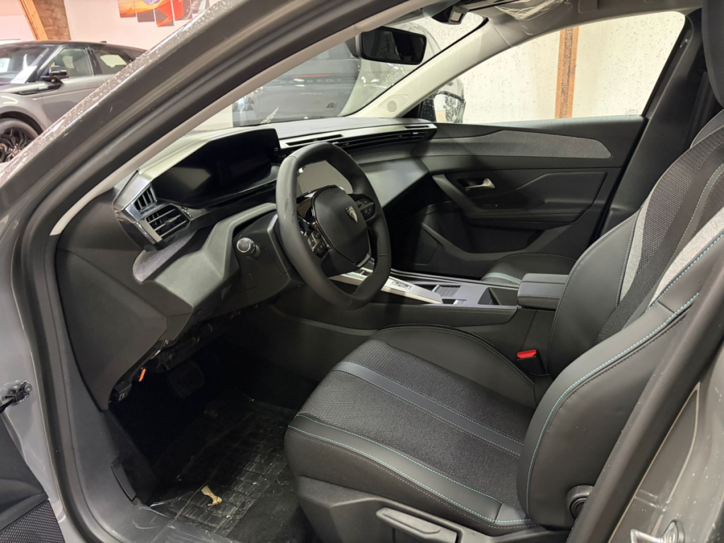 Peugeot 308 SW (3) Hybrid 145 e-DCS6 ALLURE