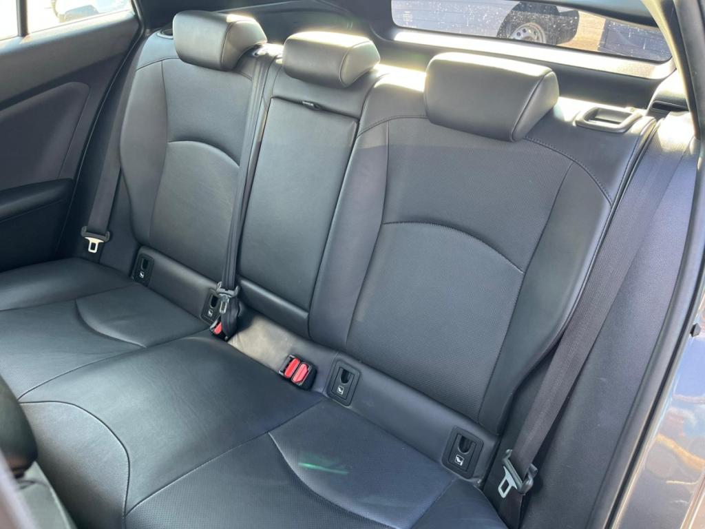 Toyota Prius (4) Lounge
