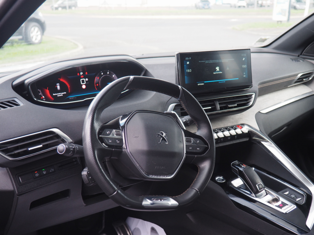 Peugeot 3008 (2) BlueHDi 130 S&S EAT8 GT