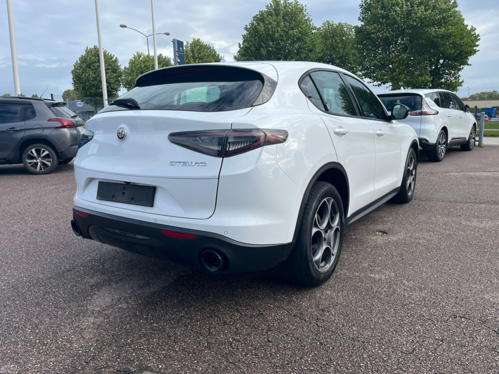 Alfa Romeo Stelvio 2.1 TD 160 AT8 Sprint 5 portes  (janv. 2023) (co2 153)
