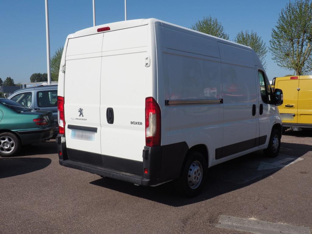 Peugeot Boxer (2) BLUEHDI 130 PRO SR 335 L3