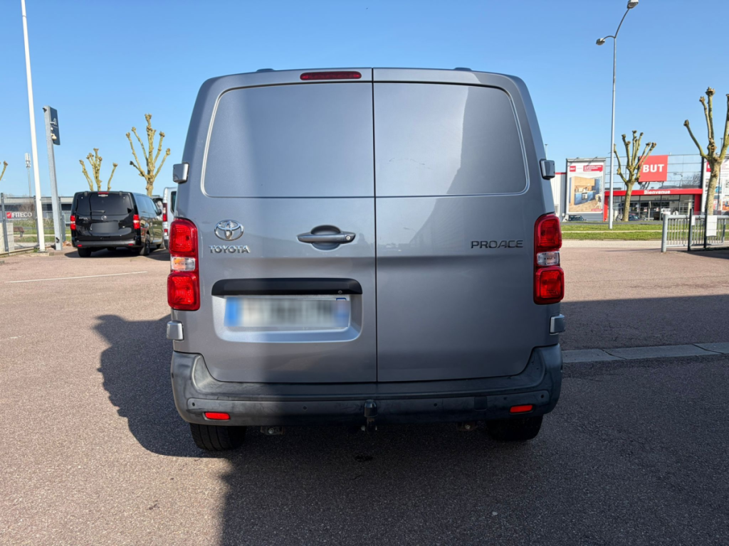 Toyota Proace (2) 2.0 D LONG 120 D-4D AUTO BUSINESS