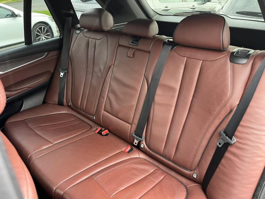 Bmw X5 (2) xDrive50i 407 ch BVA8