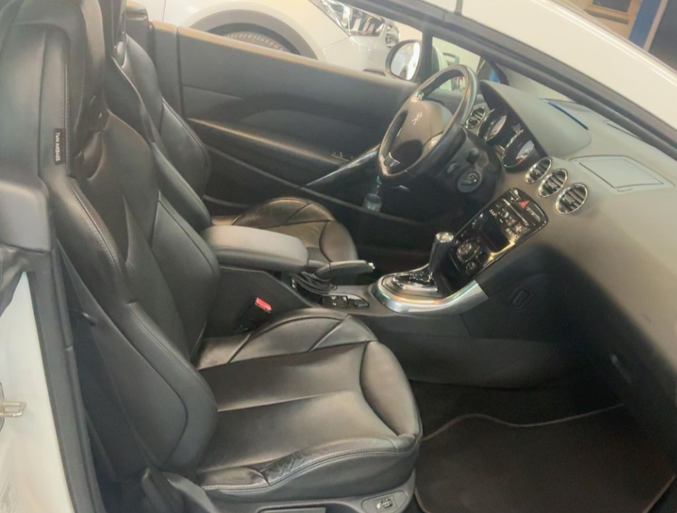 Peugeot 308 CC 2.0L HDI 160 Féline