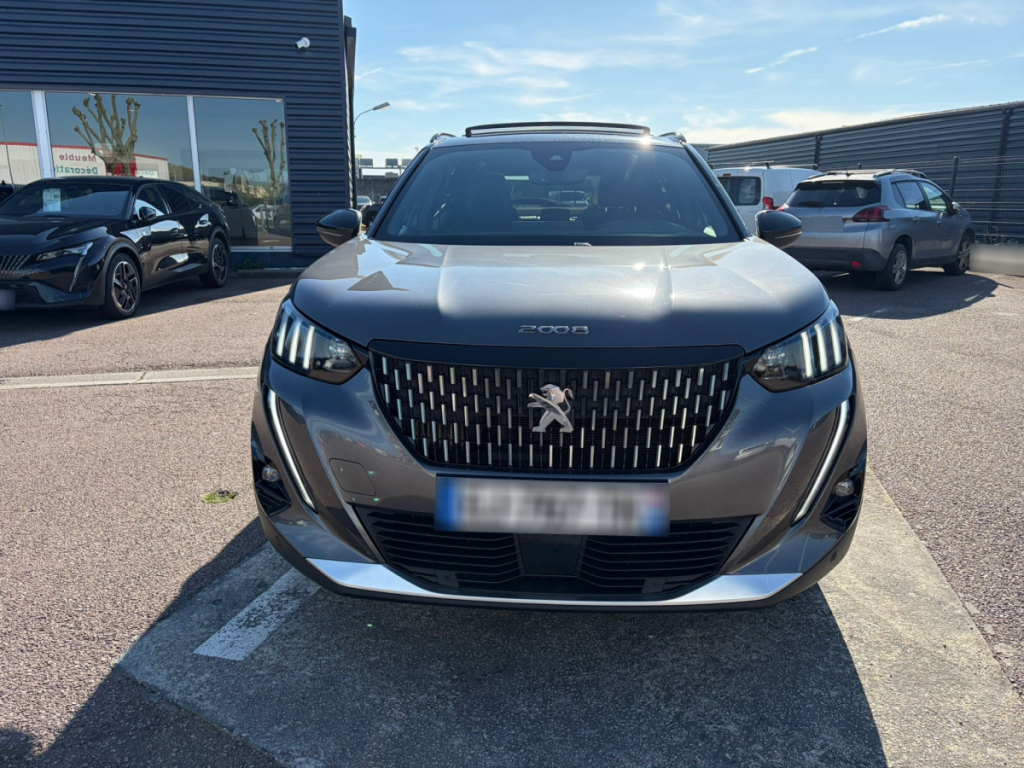 Peugeot 2008 (2) BLUEHDI 130 S&S EAT8 GT