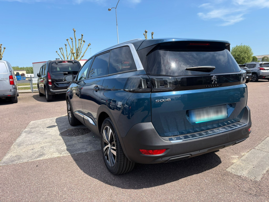 Peugeot 5008 (2) BlueHDi 130 S&S EAT8 Allure Pack