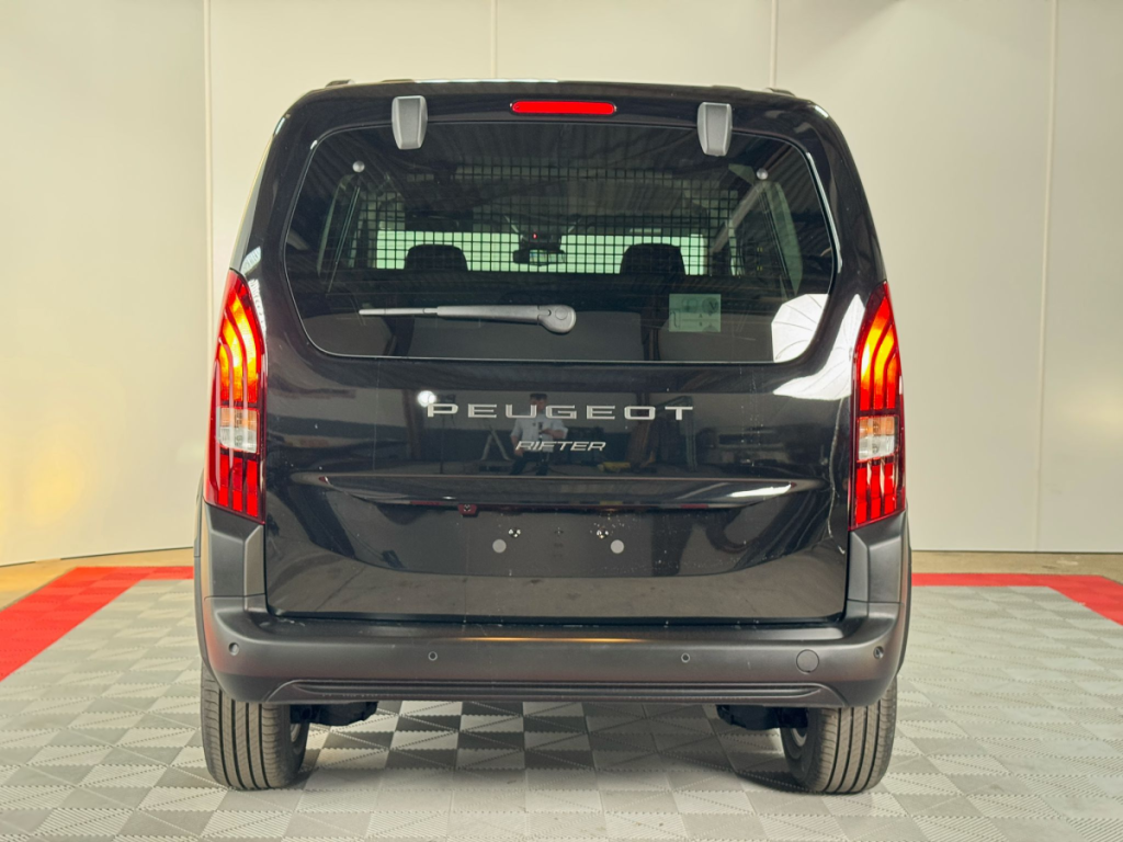 Peugeot Rifter PEUGEOT RIFTER III Ph.2 (N1) M ALLURE 1.5 BlueHDi 130 EAT8