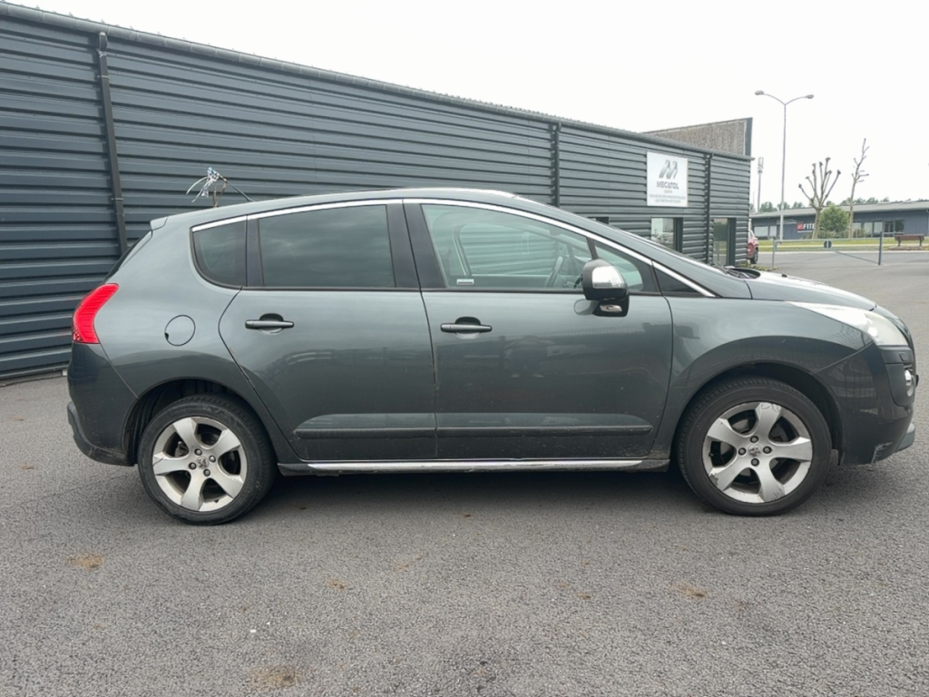 Peugeot 3008 1.6 HDI FAP CONFORT PACK VEHICUELE VENDU UNIQUEMENT AUX PROFESSIONNELS DE L4AUTOMOBILE