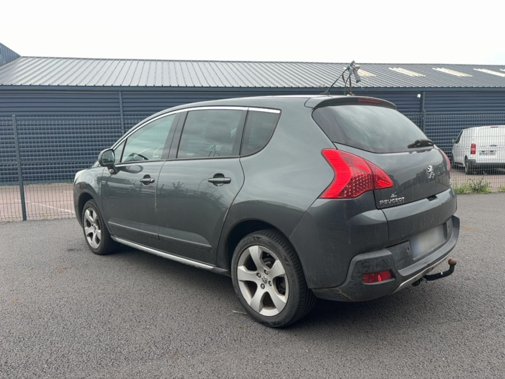 Peugeot 3008 1.6 HDI FAP CONFORT PACK VEHICUELE VENDU UNIQUEMENT AUX PROFESSIONNELS DE L4AUTOMOBILE