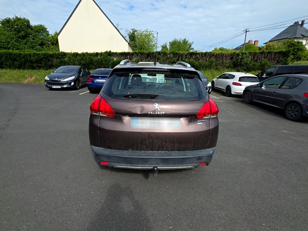Peugeot 2008 1.6 E-HDi 92 Allure Uniquement pour les professionnel de l'automobile