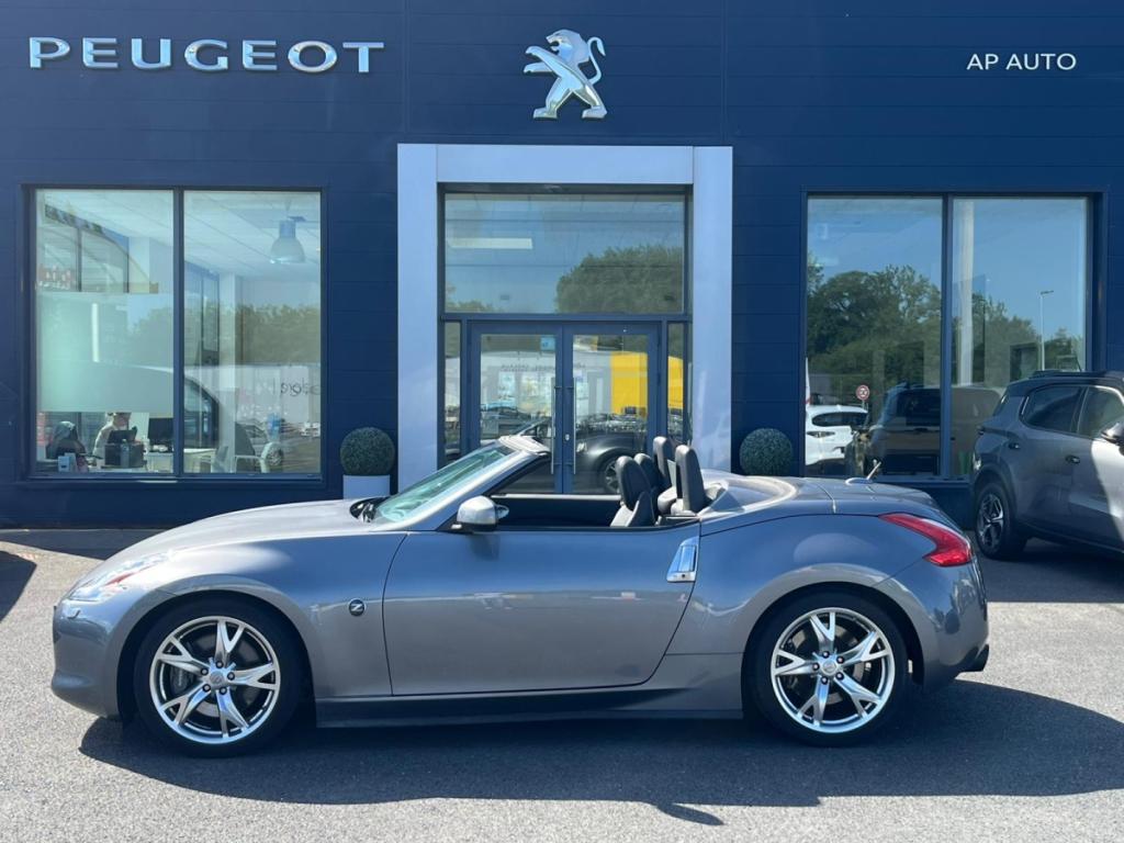 Nissan 370Z 3.7 V6 328 Pack (NEW)  2 portes Cabriolet (janv. 2012) (co2 254)