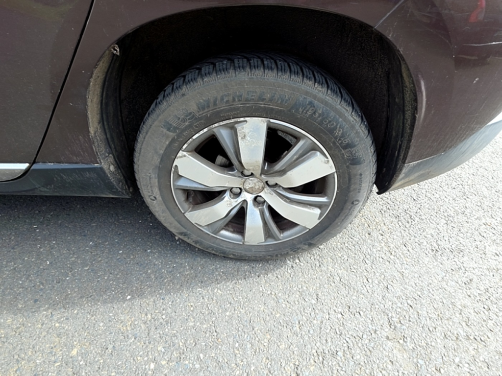 Peugeot 2008 1.6 E-HDi 92 Allure Uniquement pour les professionnels de l'automobile