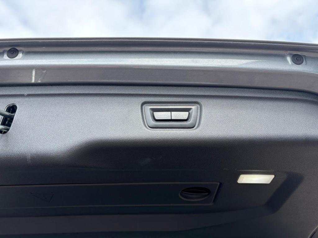 Bmw Série 3 Touring (7) 330e 292ch M Sport BVA8 Hybride