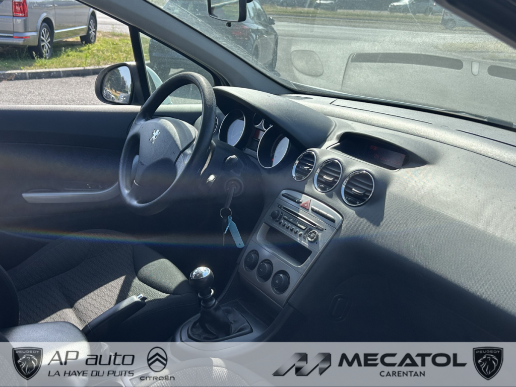 Peugeot 308 SW 1.6 HDI 112 FAP CONFORT PACK vendu dans l'état uniquement aux professionnels de l'au