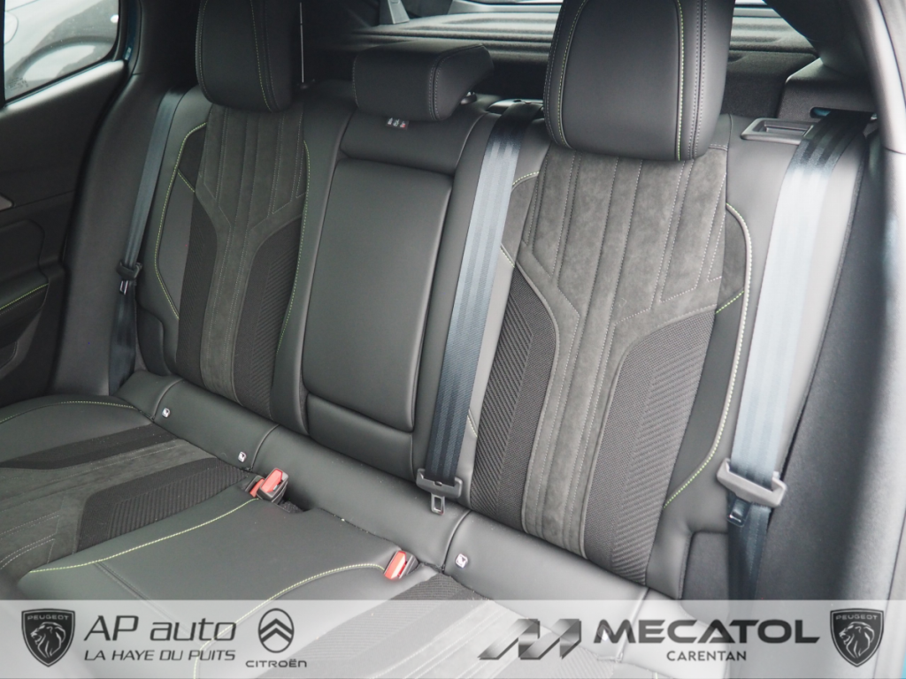 Peugeot 408 Hybrid 145 e-DCS6 GT
