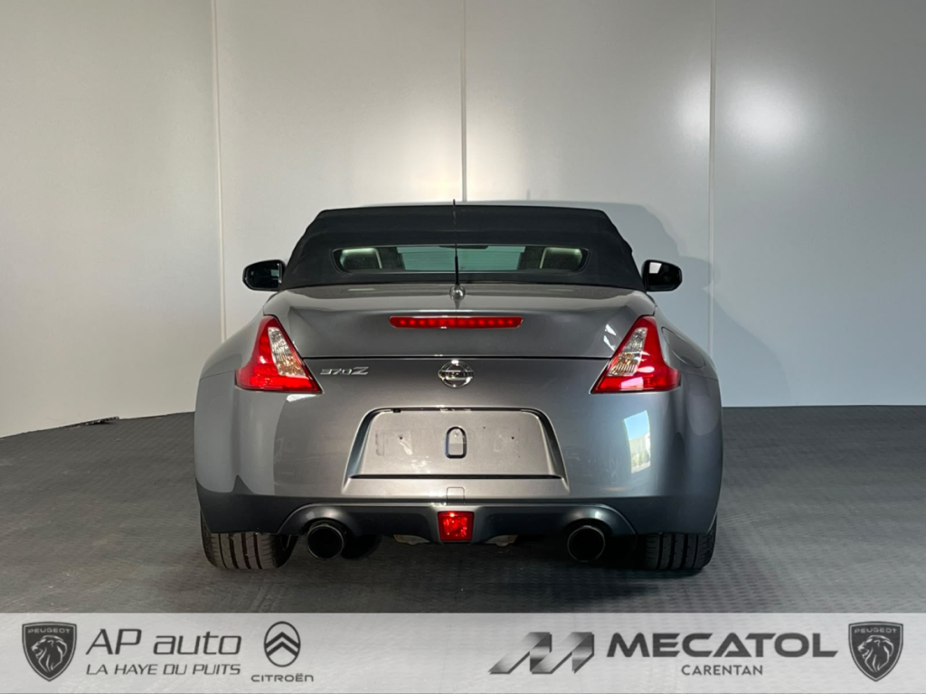 Nissan 370Z 3.7 V6 328 Pack