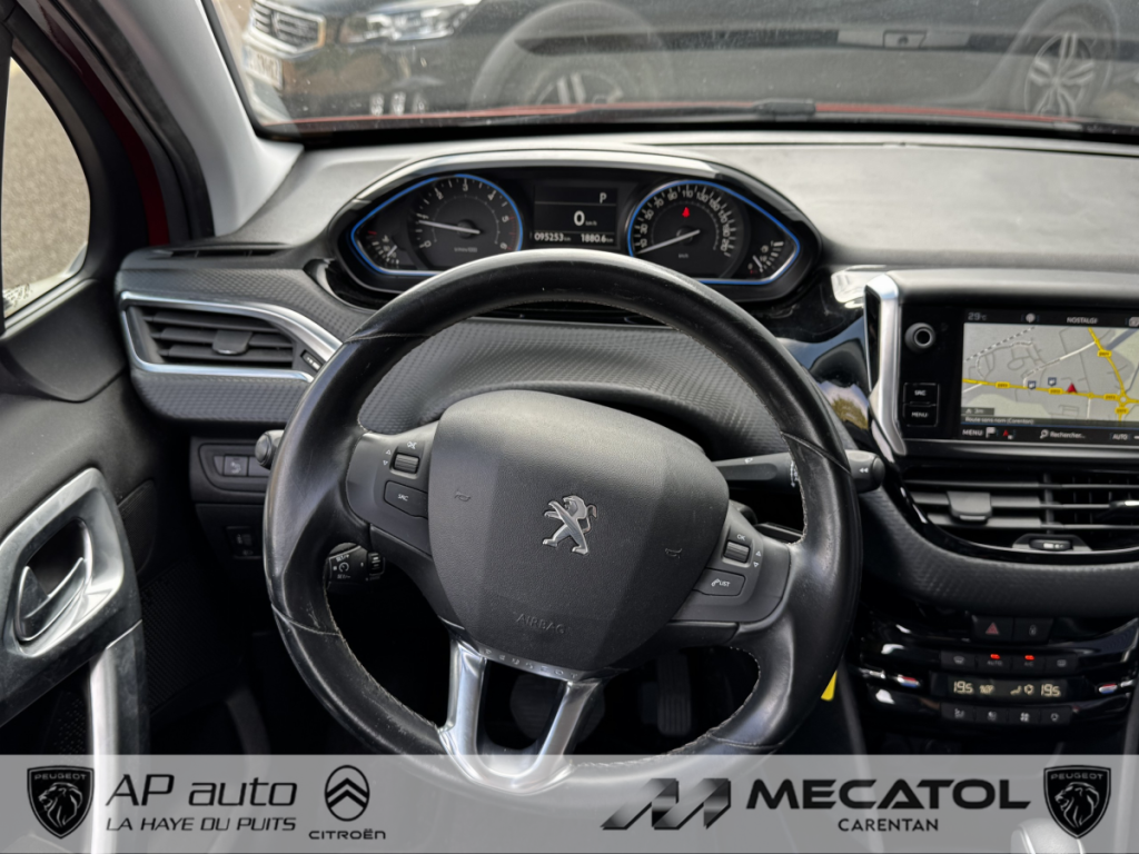 Peugeot 2008 BlueHDi 120 S&S EAT6 Allure Business