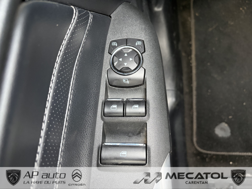 Ford Mustang (6) 5.0 Ti-VCT V8 Convertible GT